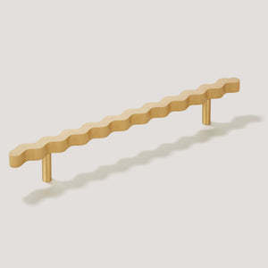 Squiggle T Cabinet Pull