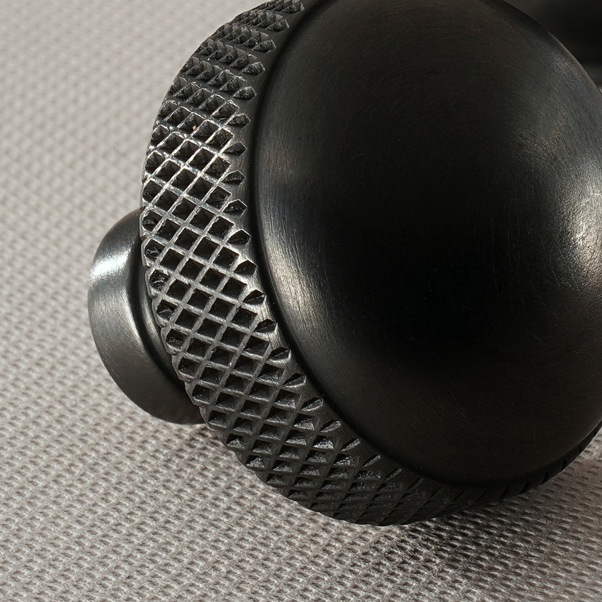 Tall Dome Diamond Mesh 0704 Cabinet Knob