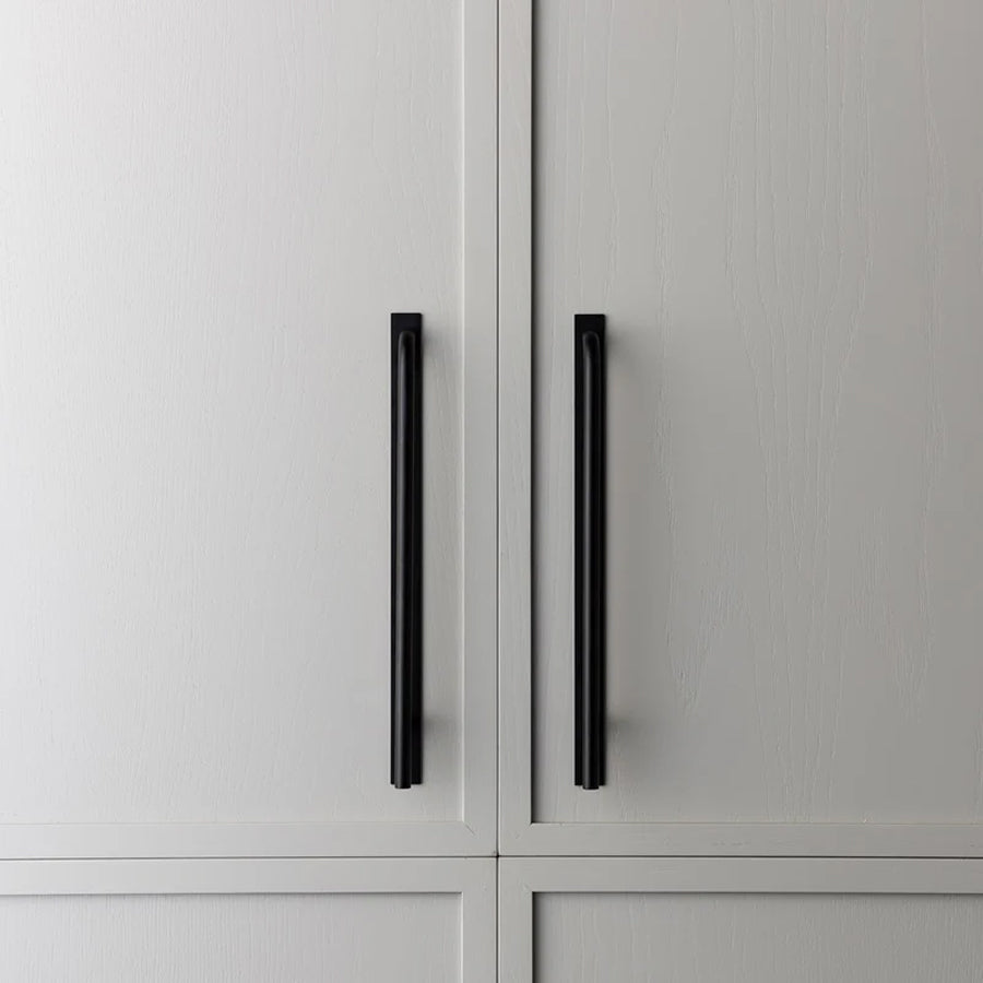 Brera Cabinet Pull and Backplate