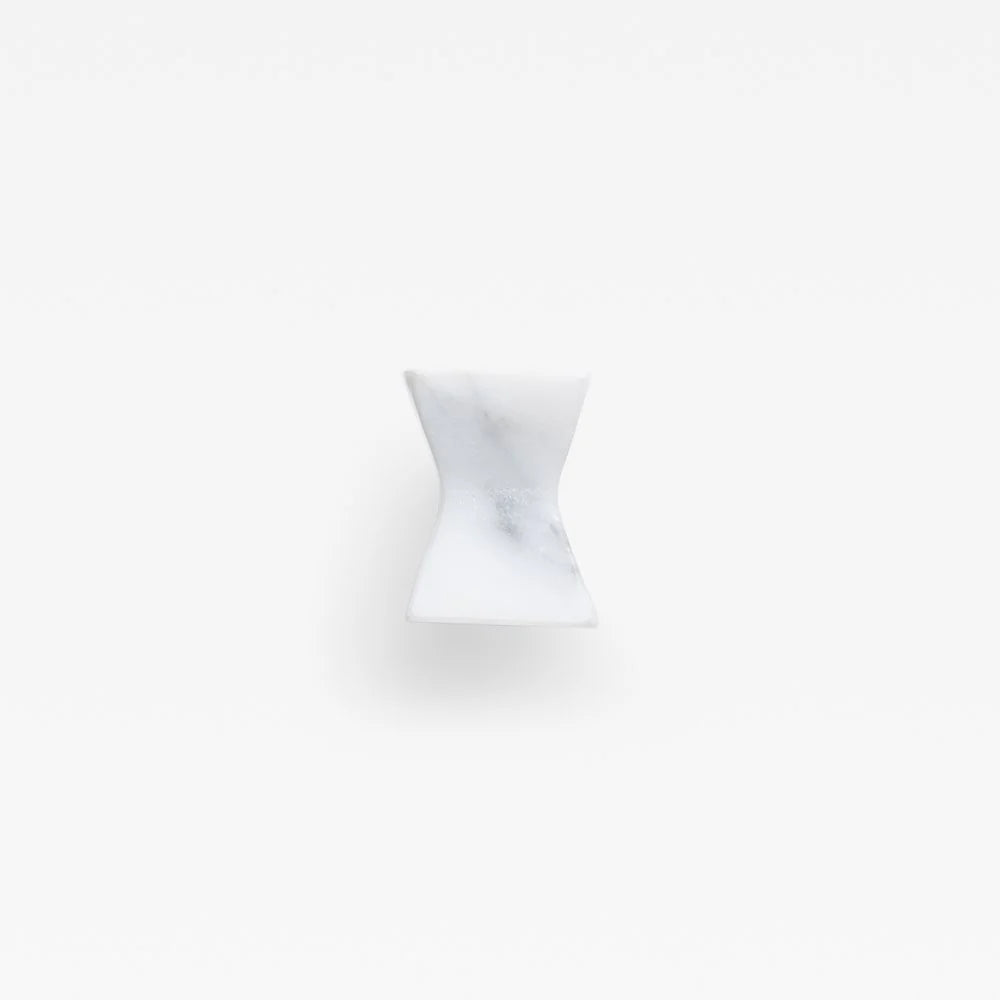 Forma Carrara Marble Cabinet Knob