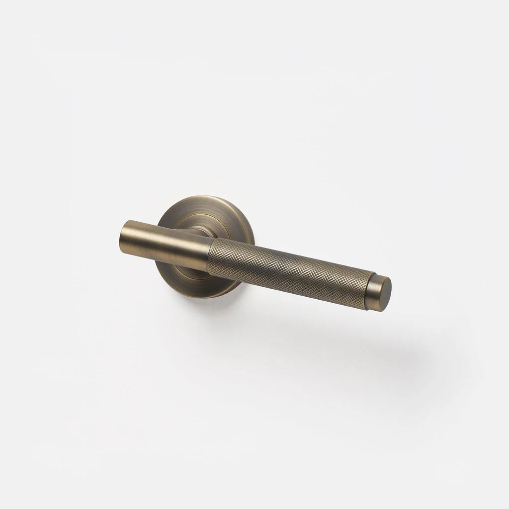 Kintore Knurled Door Lever