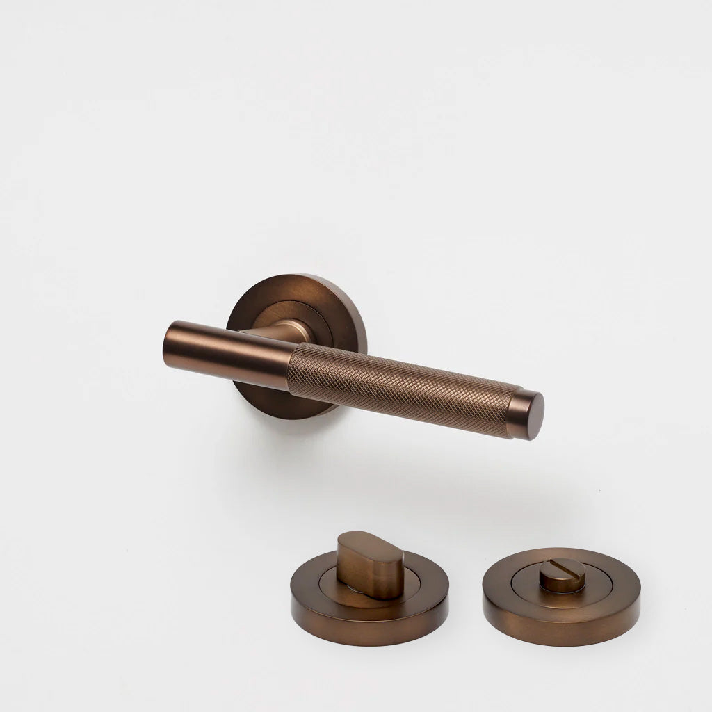 Kintore Knurled Door Lever