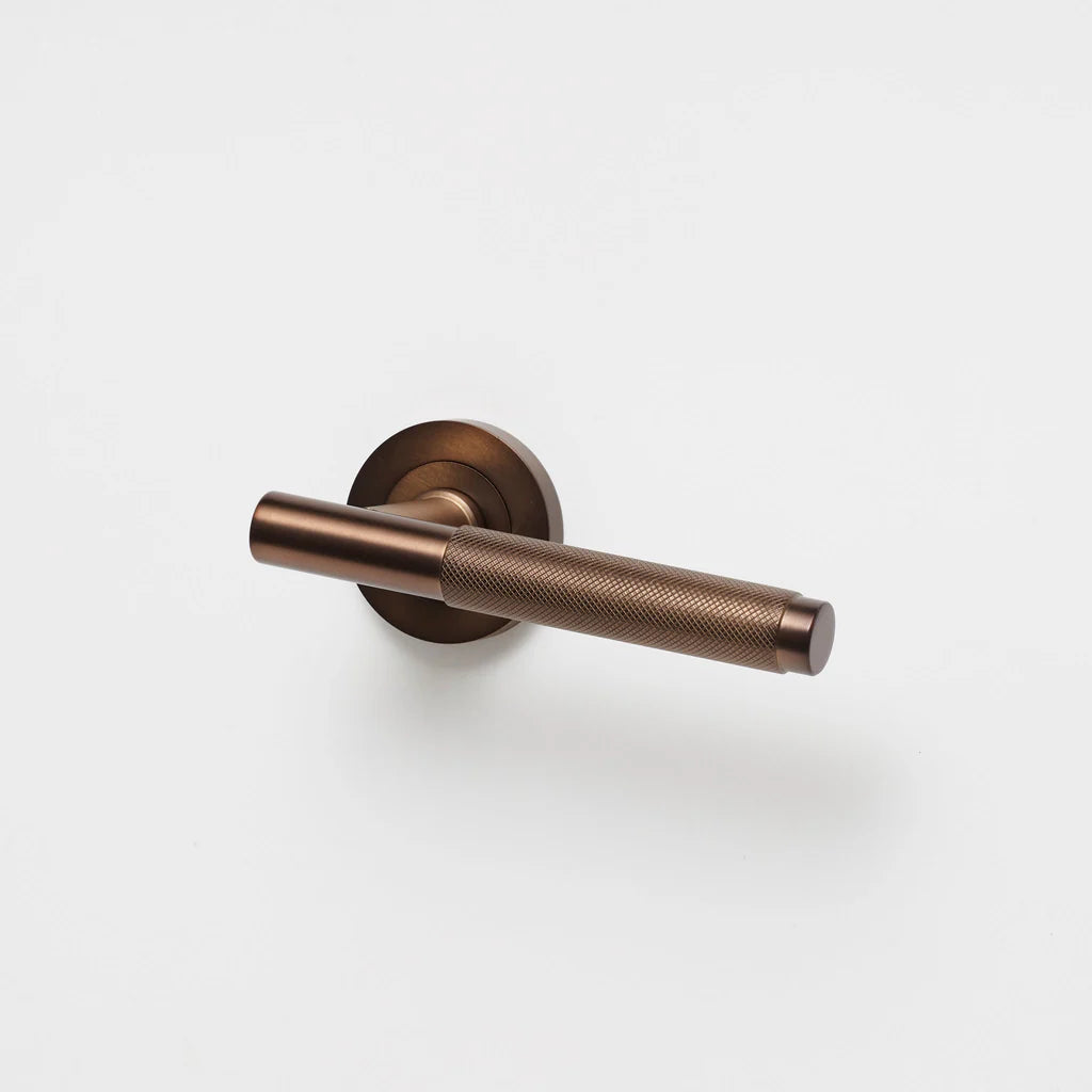 Kintore Knurled Door Lever