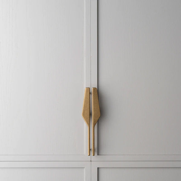 Outline Cabinet Pull