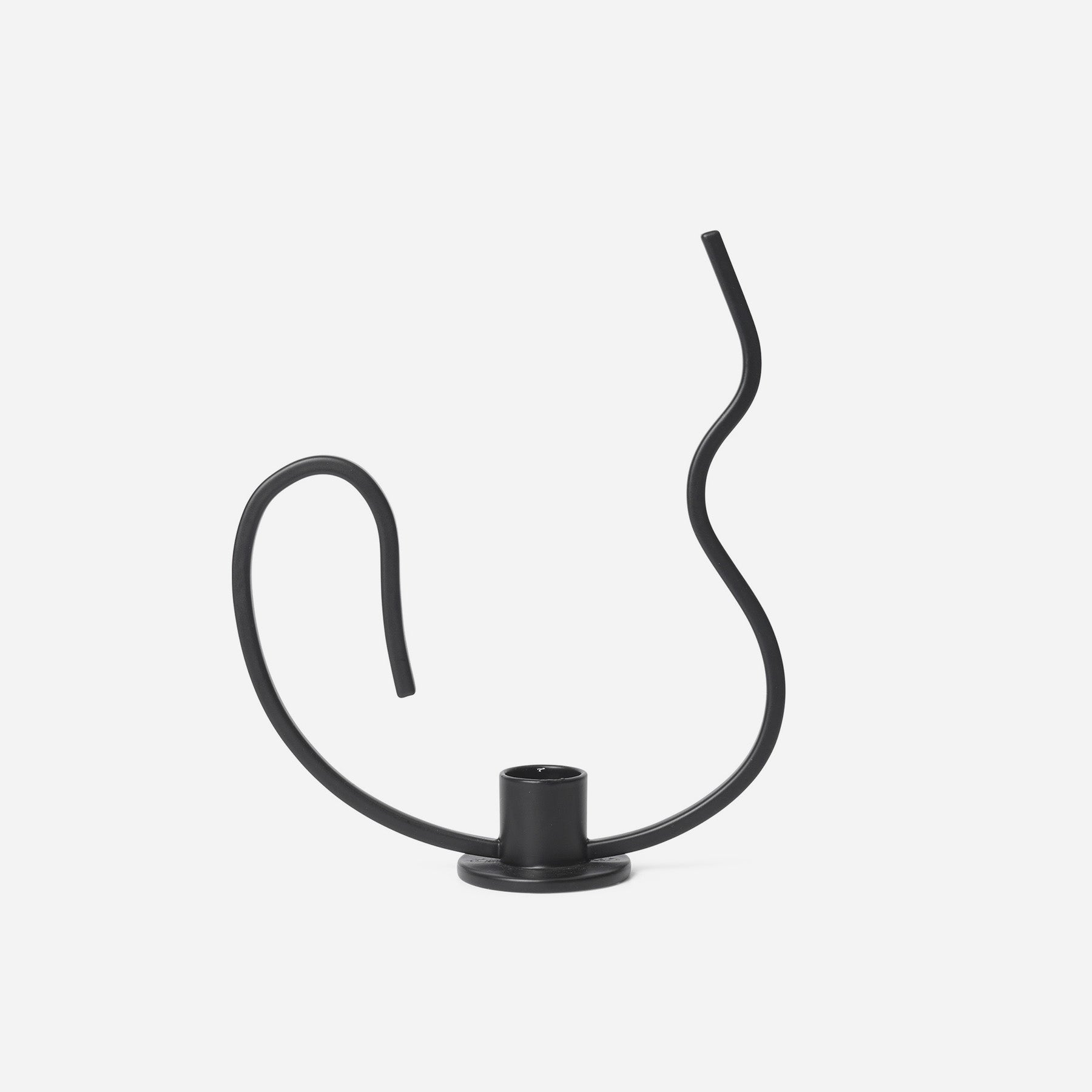 Valse Wavy Candle Holder, Low