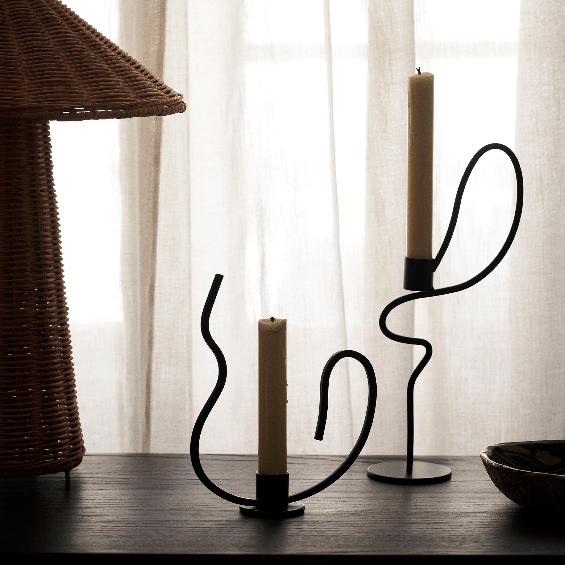 Valse Wavy Candle Holder, Low