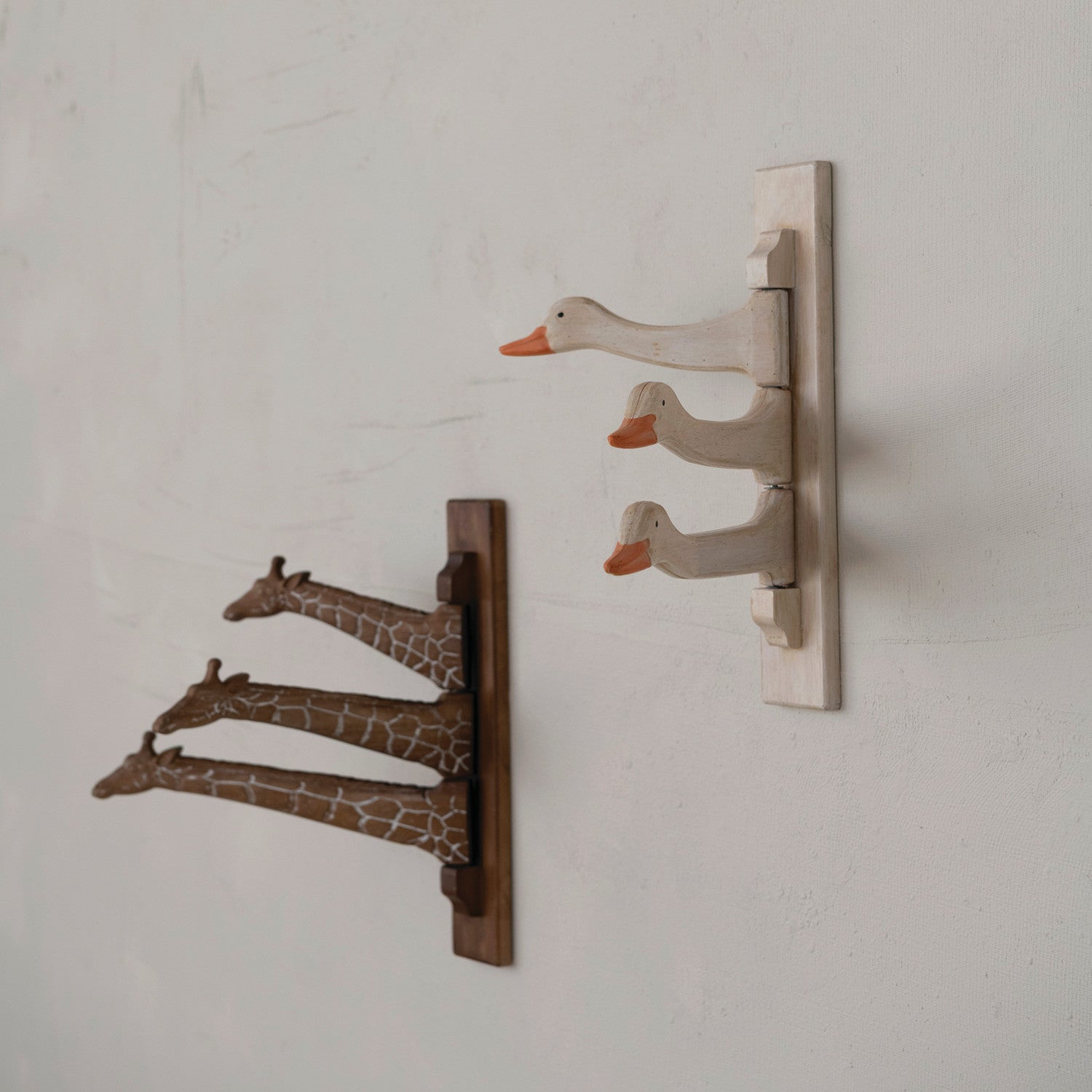 Giraffe Head Trio Swivel Wall Hook