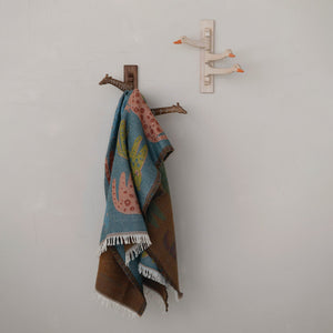 Giraffe Head Trio Swivel Wall Hook