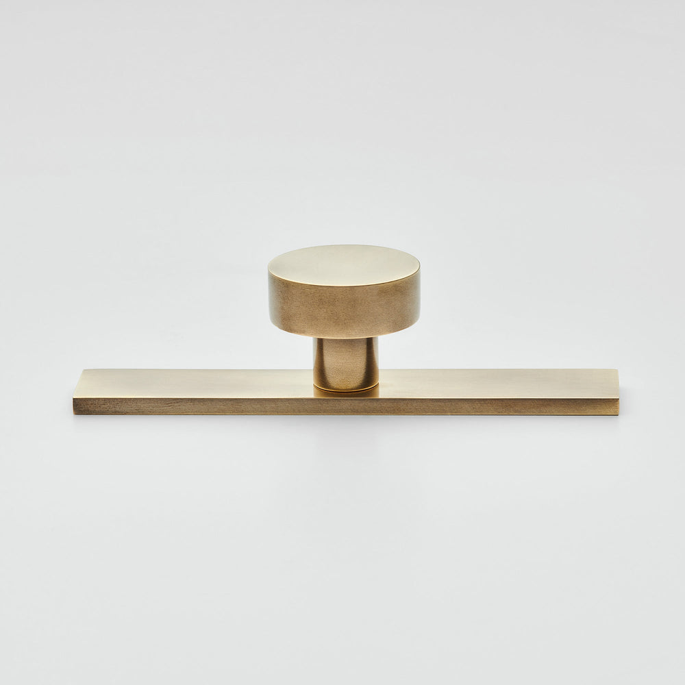 Wright Round Cabinet Knob on Rectangular Backplate