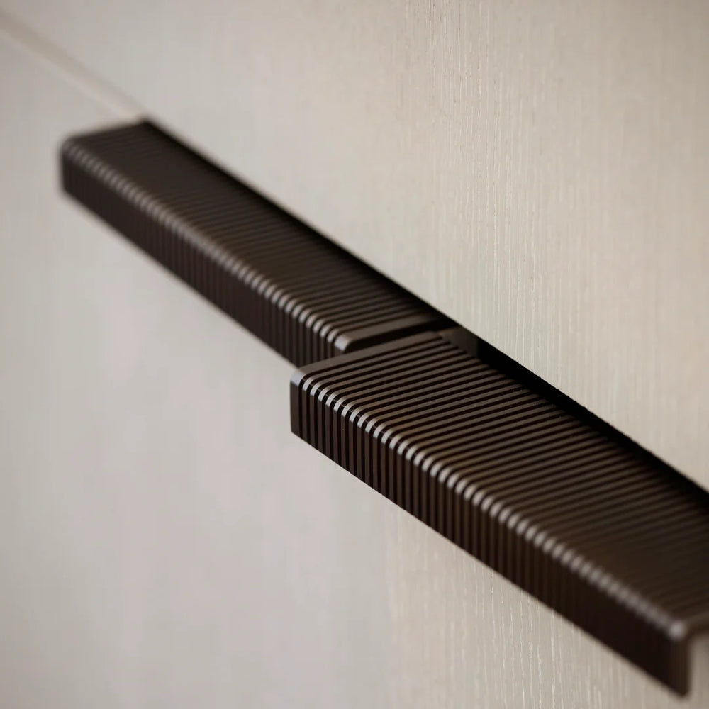 Nelson Edge Cabinet Pull