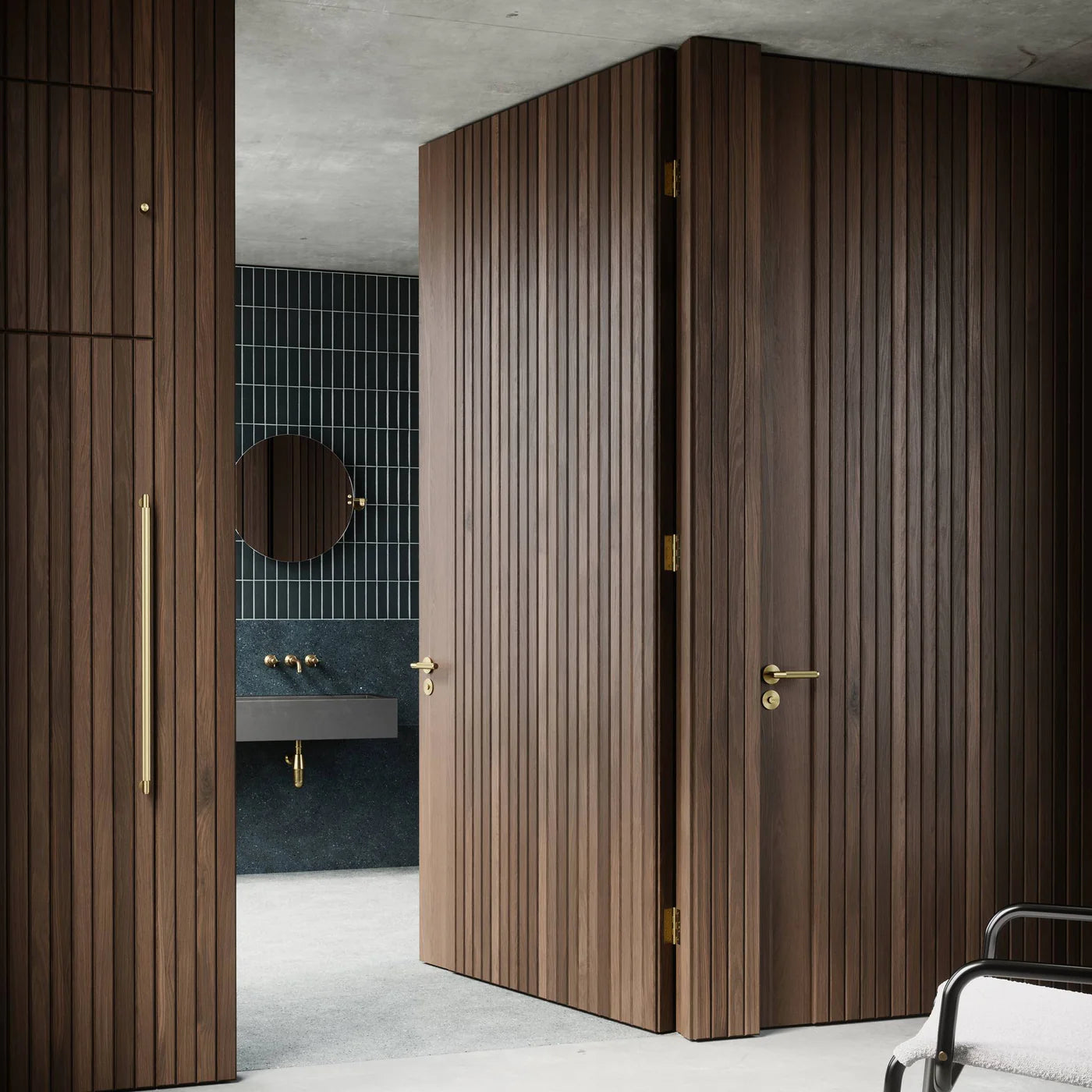 Cross Knurled Door Lever