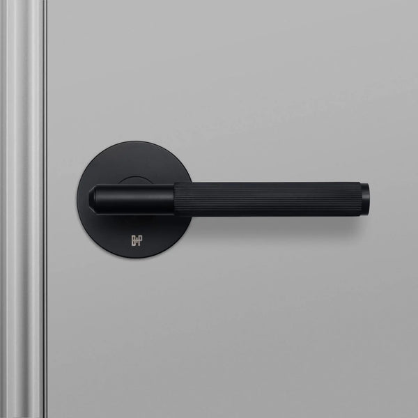 Linear Knurled Door Lever