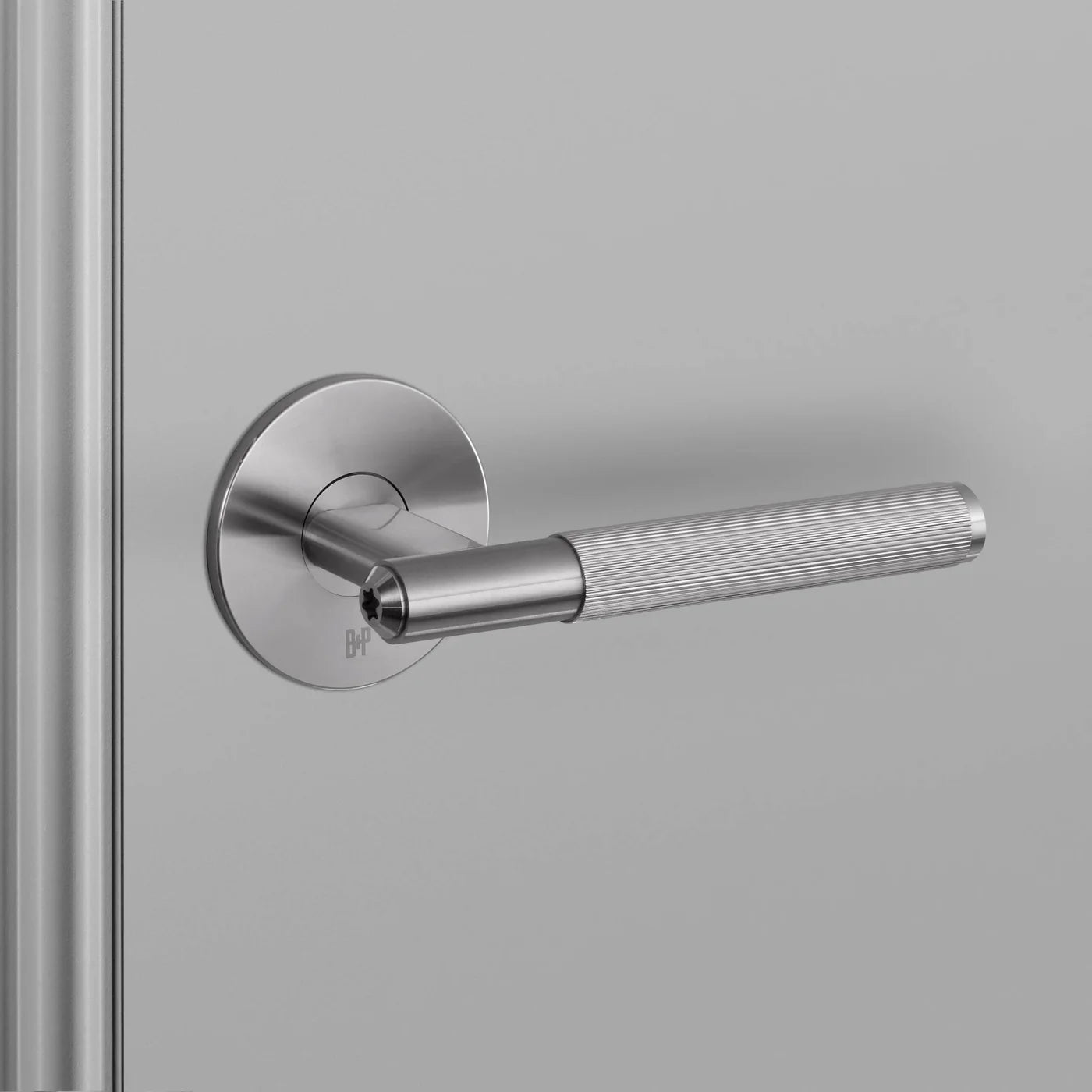 Linear Knurled Door Lever