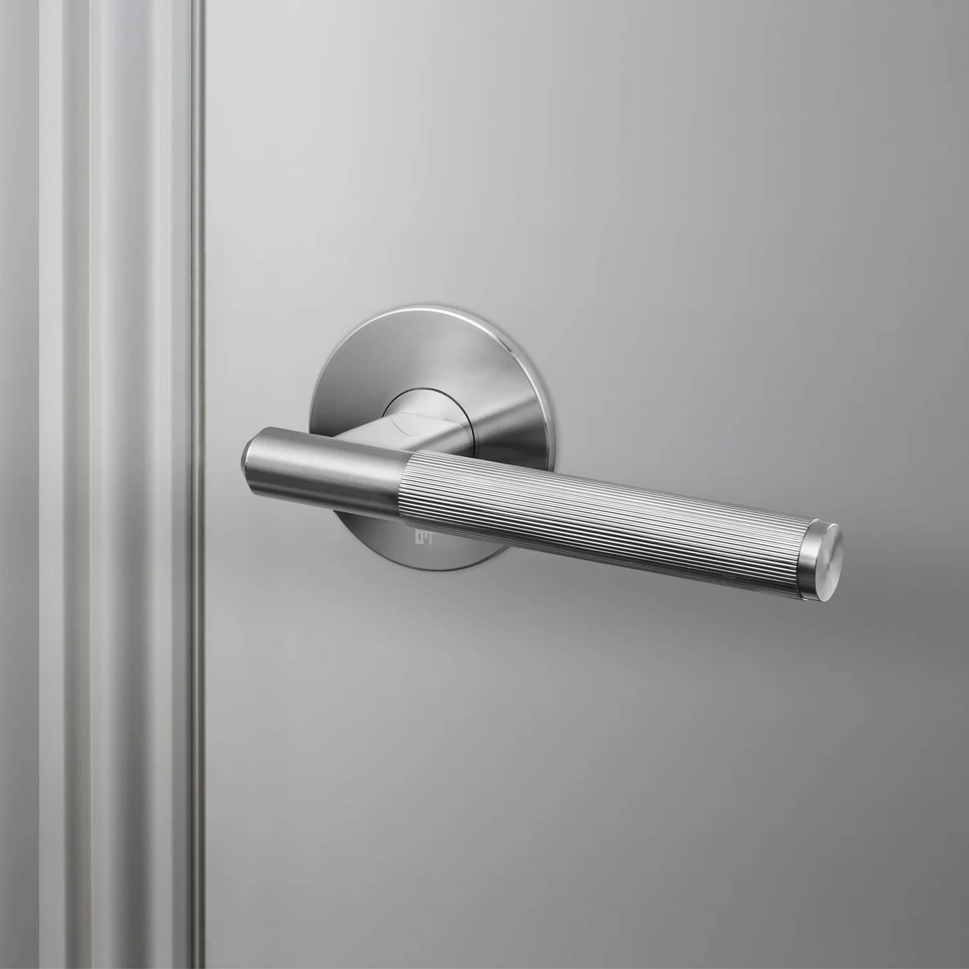 Linear Knurled Door Lever