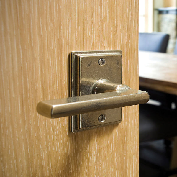 Builder Series Stepped Olympus Door Lever Set