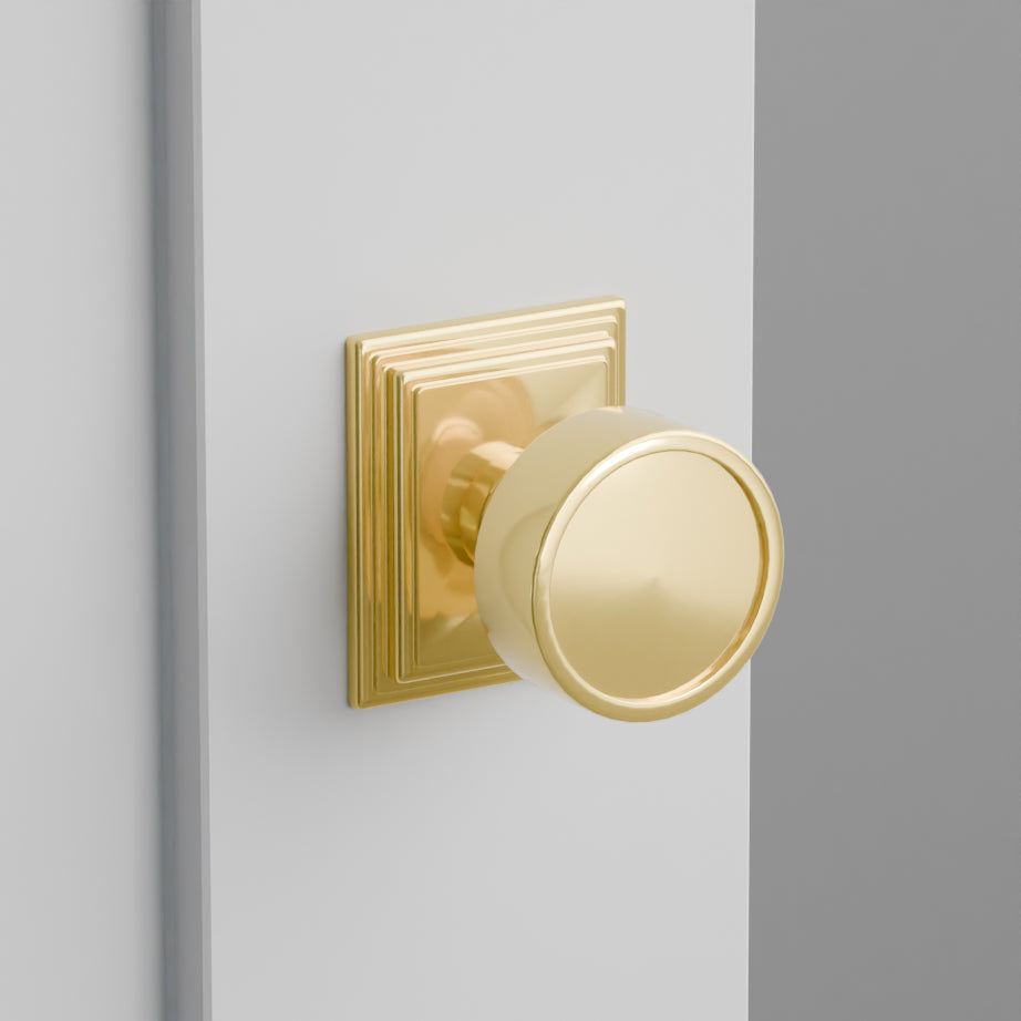 Verve Door Knob on Wilshire Rosette