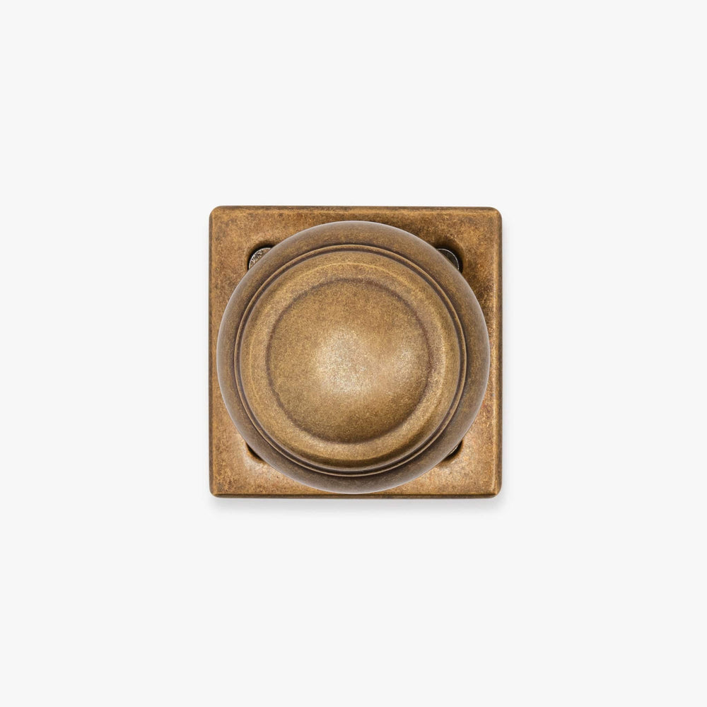 Roanoke Cabinet Knob and Crew Backplate