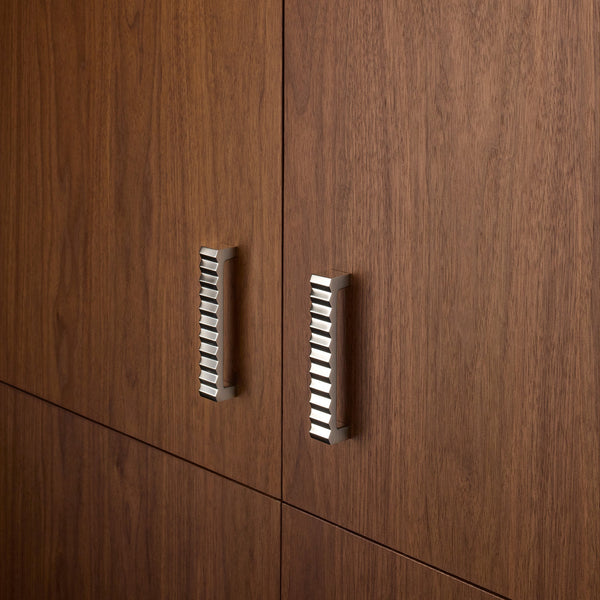 Vallon Cabinet Pull