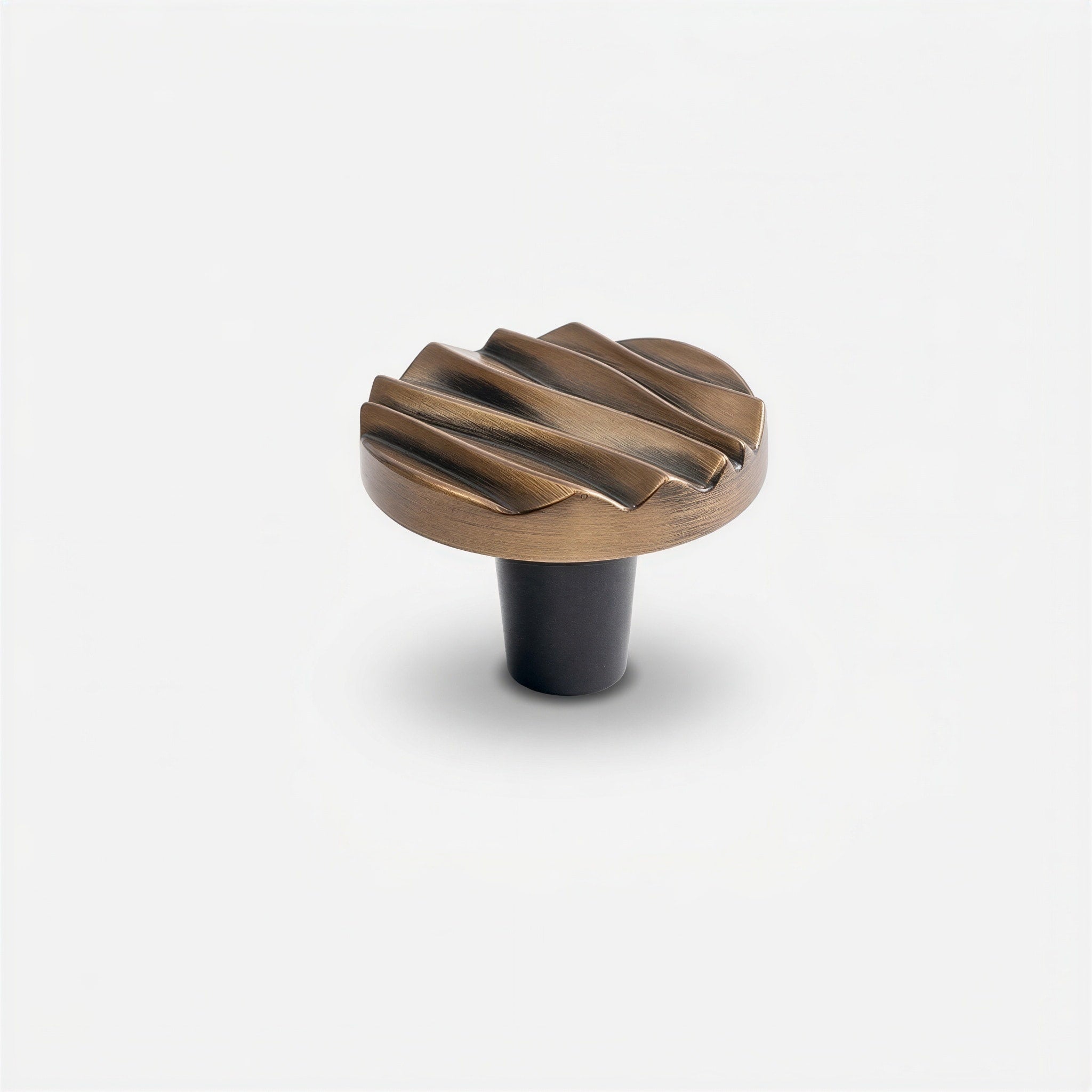 Wave Cabinet Knob